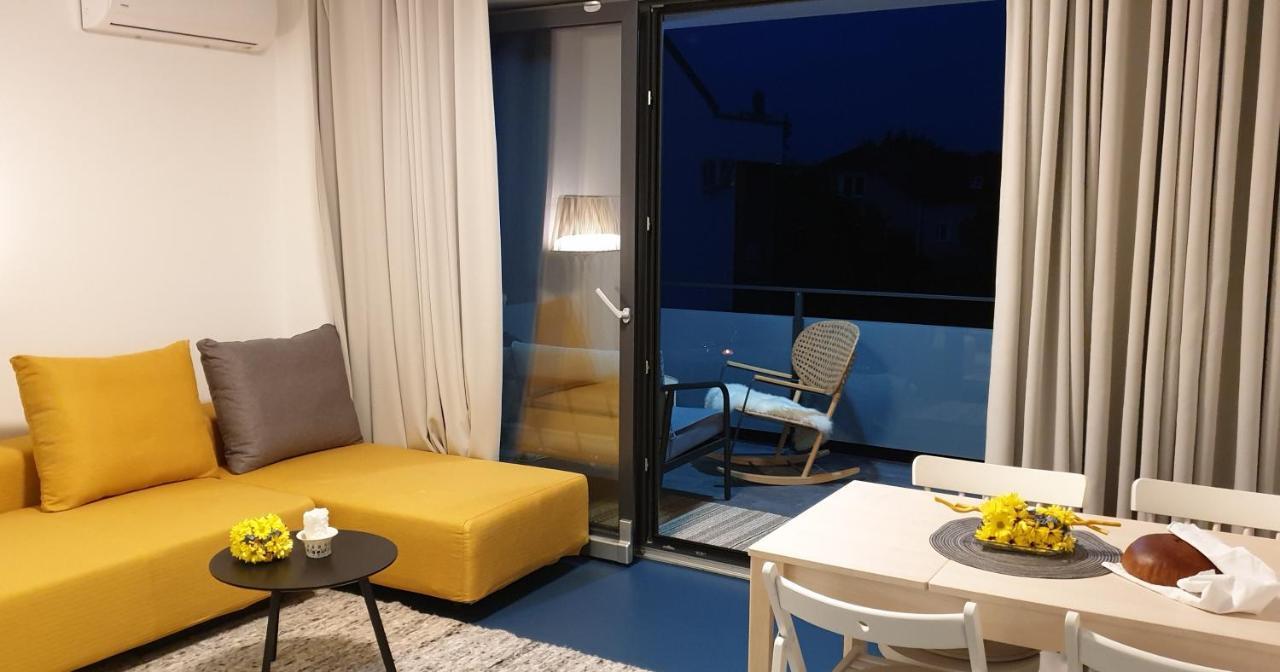 Genius Guest Unique Banovci Apartment Kültér fotó